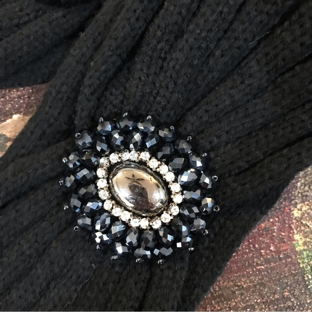 ▪️Jeweled Adorned Head Wrap - Picture 1 of 6